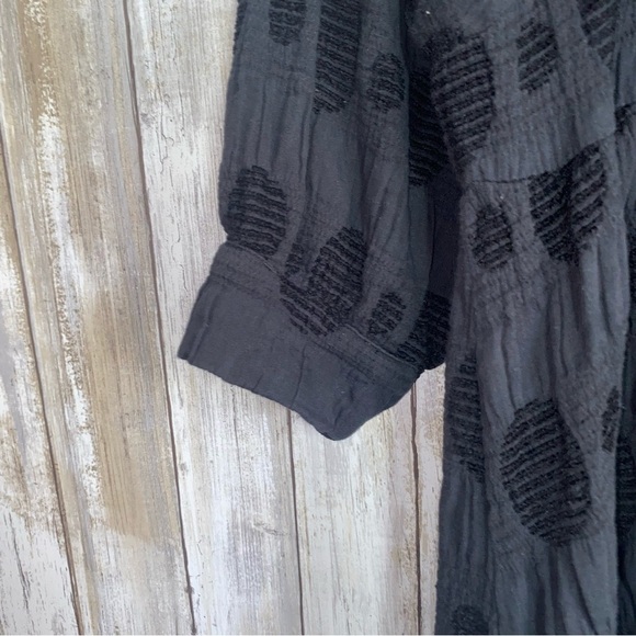 Umgee Babydoll Black Dot Blouse - Picture 4 of 6